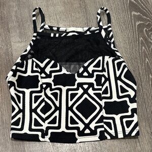 Chic Black and White Geometric Crop Top